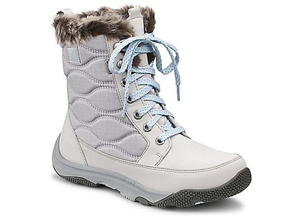 10 of the Most Stylish Hiking Boots for Women