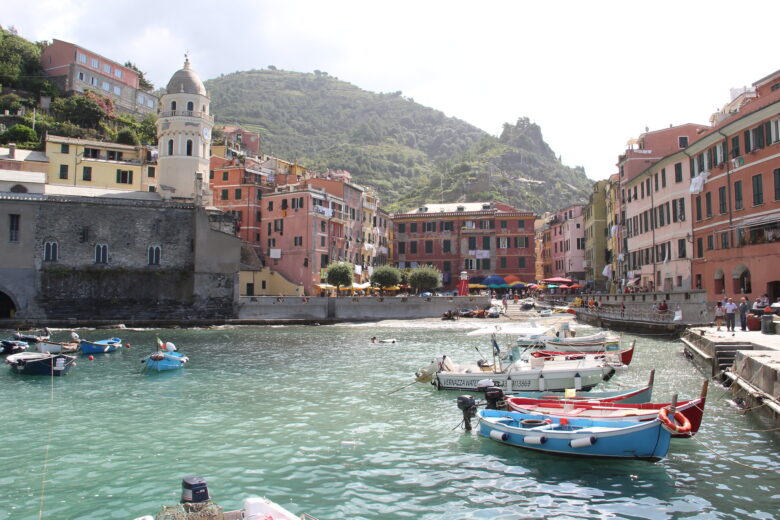 Boats and colourful buildings in Cinque Terre