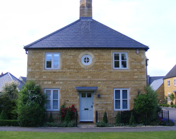 Pretty Cotswolds house