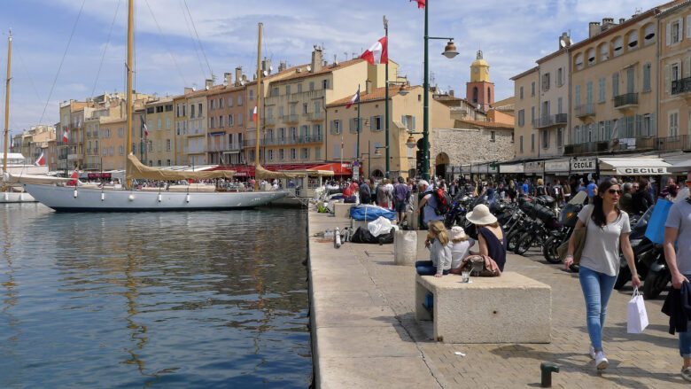 A busy port in the French Riviera